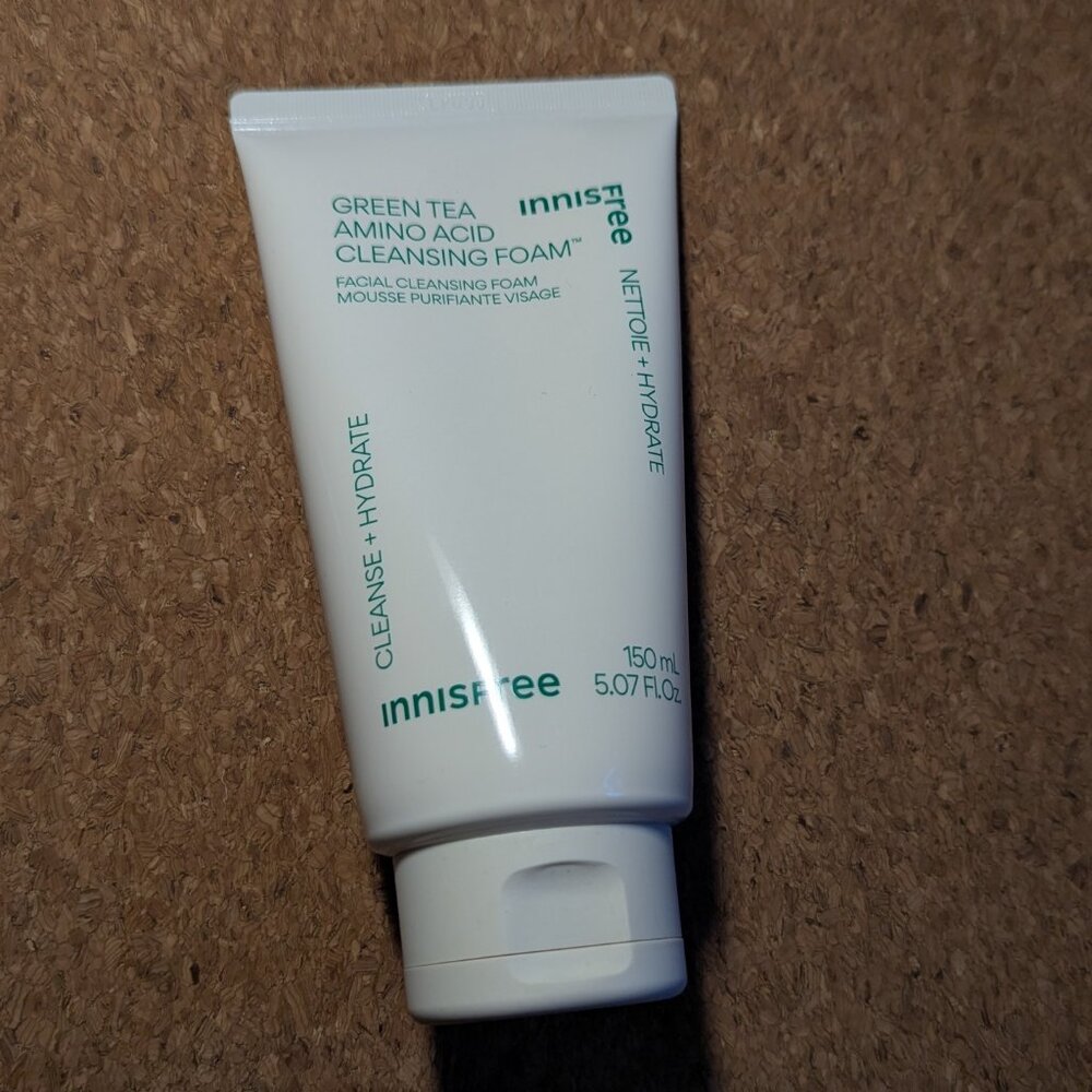 Innisfree Sulfate-Free Green Tea Amino Acid Cleansing Foam